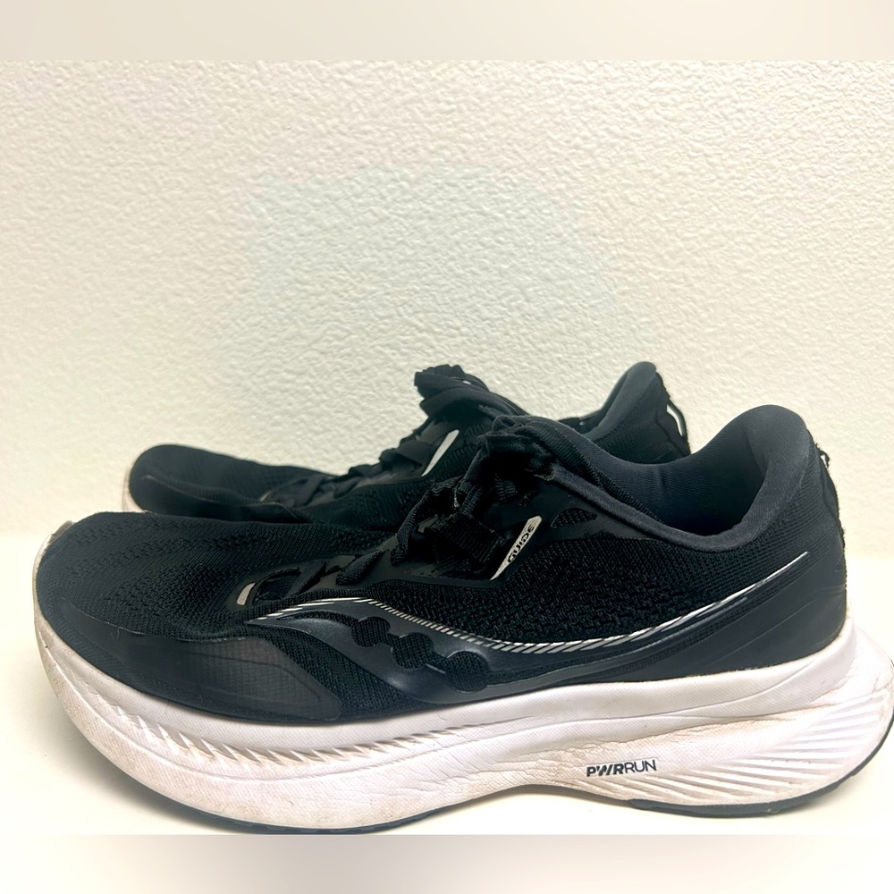 Saucony Womens Guide 15 S10685-05 Black Running Shoes Sneakers Size 7.5 W